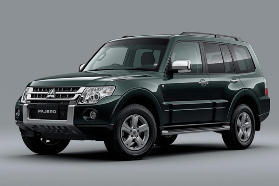 Mitsubishi Pajero SUV with Guide Driver  –  Peak Adventures Traveling Agency